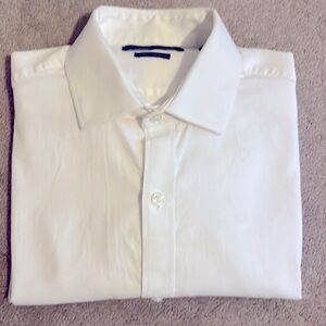 Tommy Hilfiger Men’s dress shirt size Medium, 15 1/2 34/35